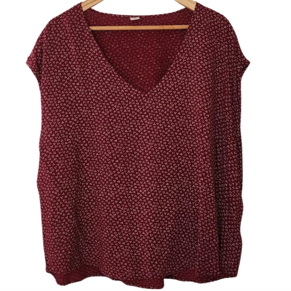 Old Navy Pre-loved Plus-size XXL Maroon Cap Sleeves V-neck Sheer Floral Blouse.